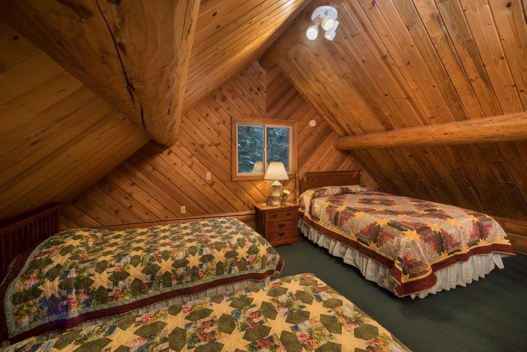 Western Pleasure Guest Ranch Sandpoint Exteriör bild