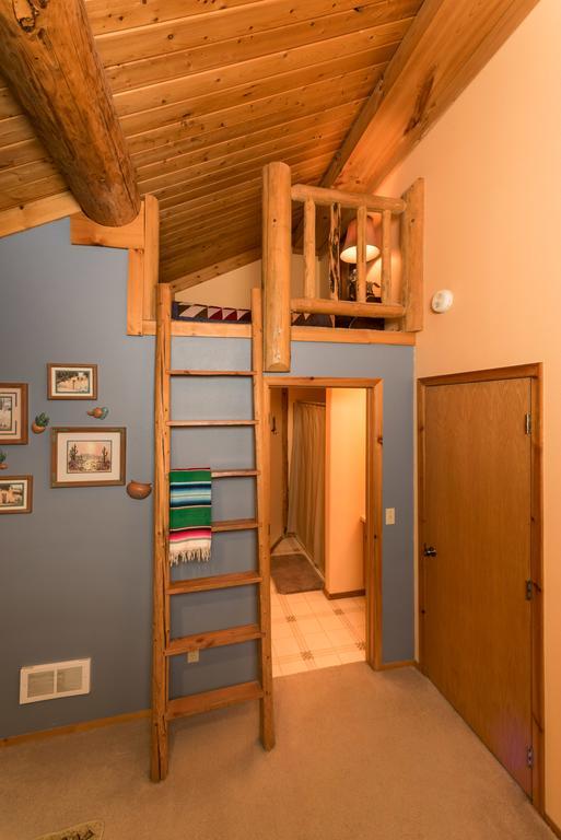 Western Pleasure Guest Ranch Sandpoint Exteriör bild