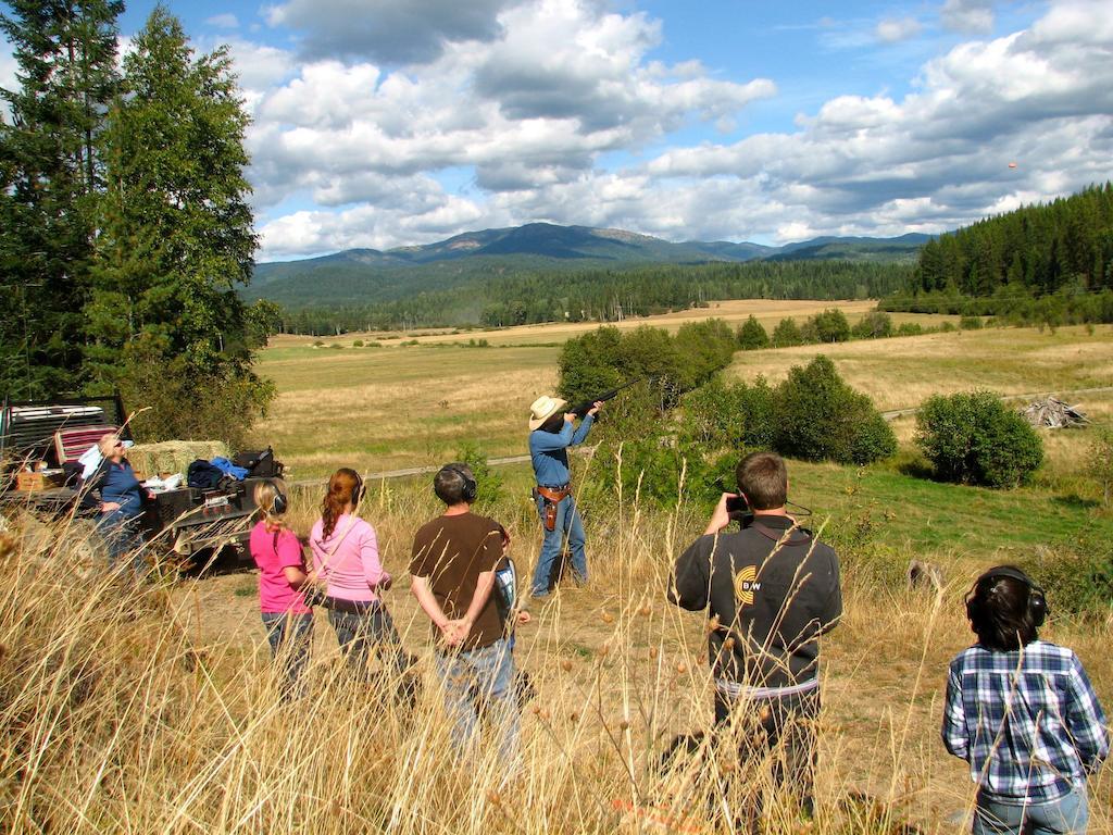 Western Pleasure Guest Ranch Sandpoint Exteriör bild