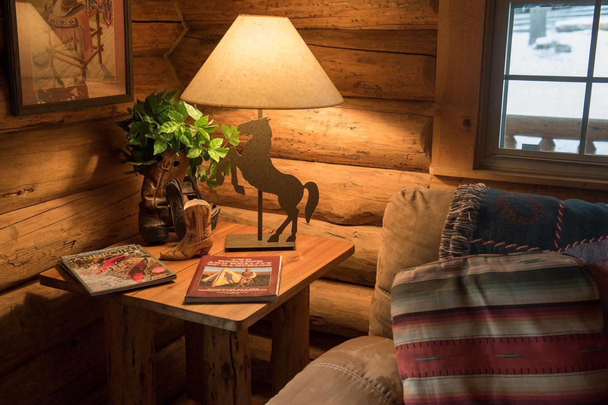 Western Pleasure Guest Ranch Sandpoint Exteriör bild